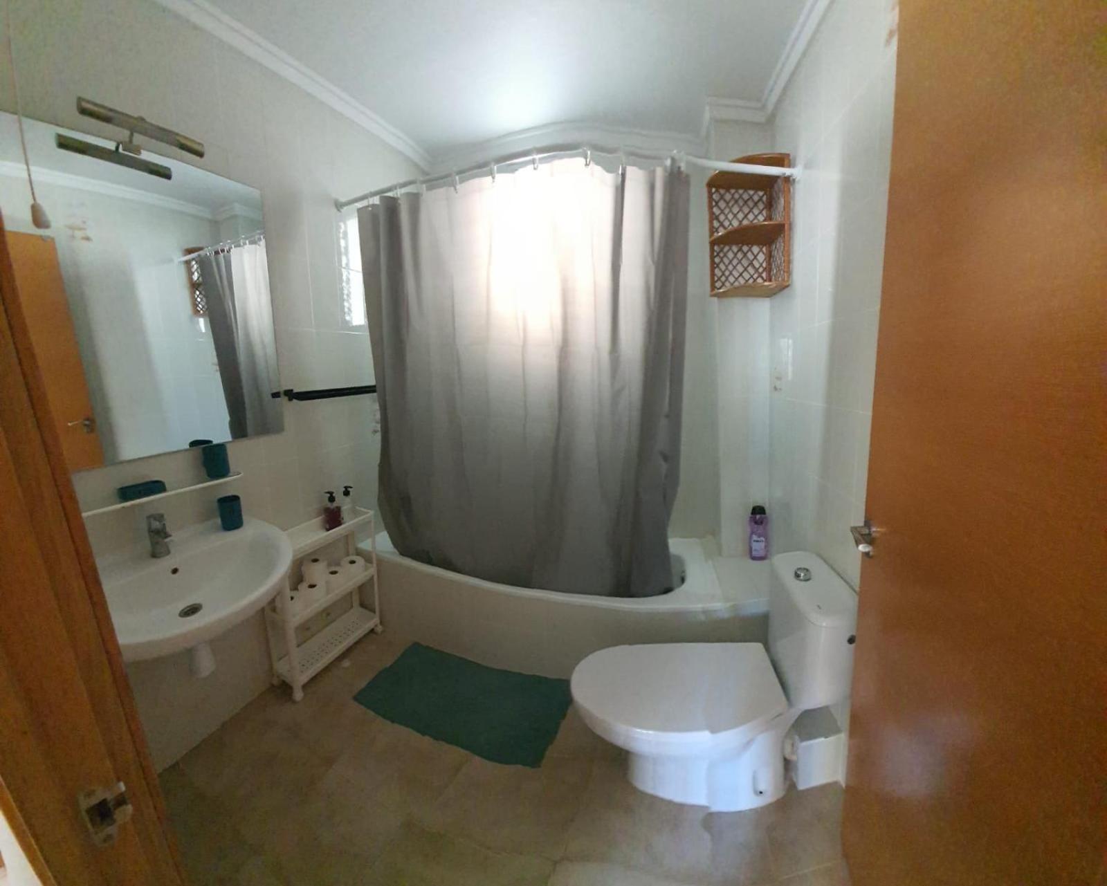 Habitacion Individual En Vivienda Para Compartir Recien Reformada Valenza Esterno foto